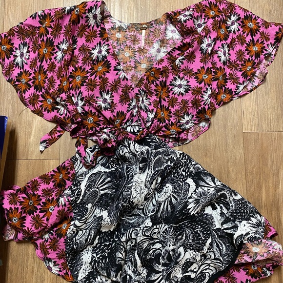 ⭐️SOLD ⭐️Free People Floral Cut Out Dress Size XS - Picture 6 of 6
